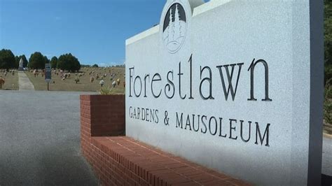 leaking mausoleum crypts|Calhoun County man discovers mausoleum crypts。